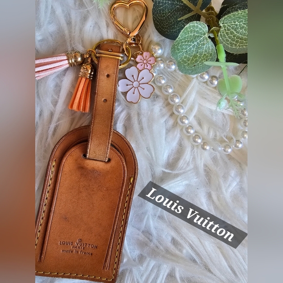 Louis Vuitton Accessories - Louis Vuitton LUGGAGE tag